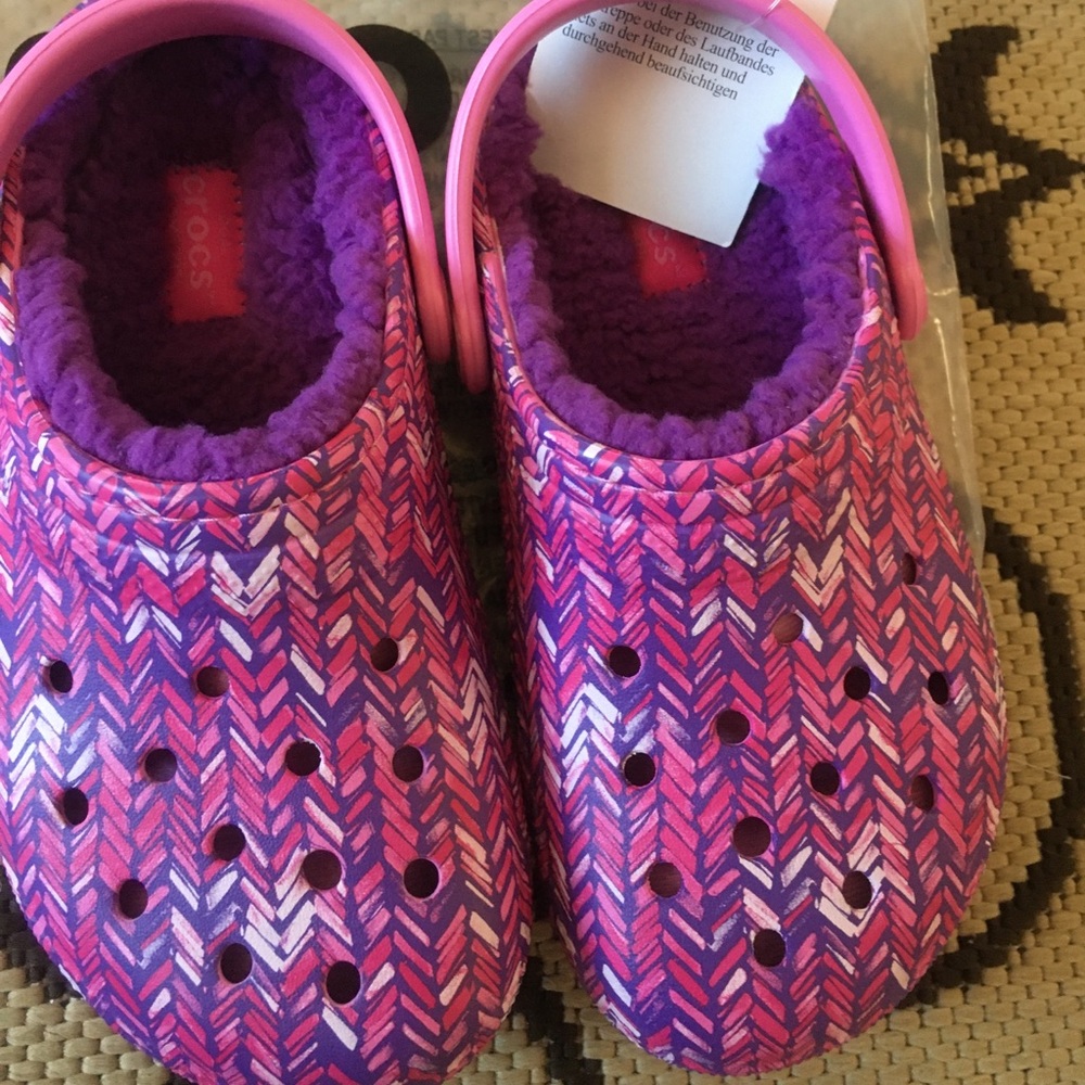 NEW Crocs Fuzz-lined Clogs Little Girl 11